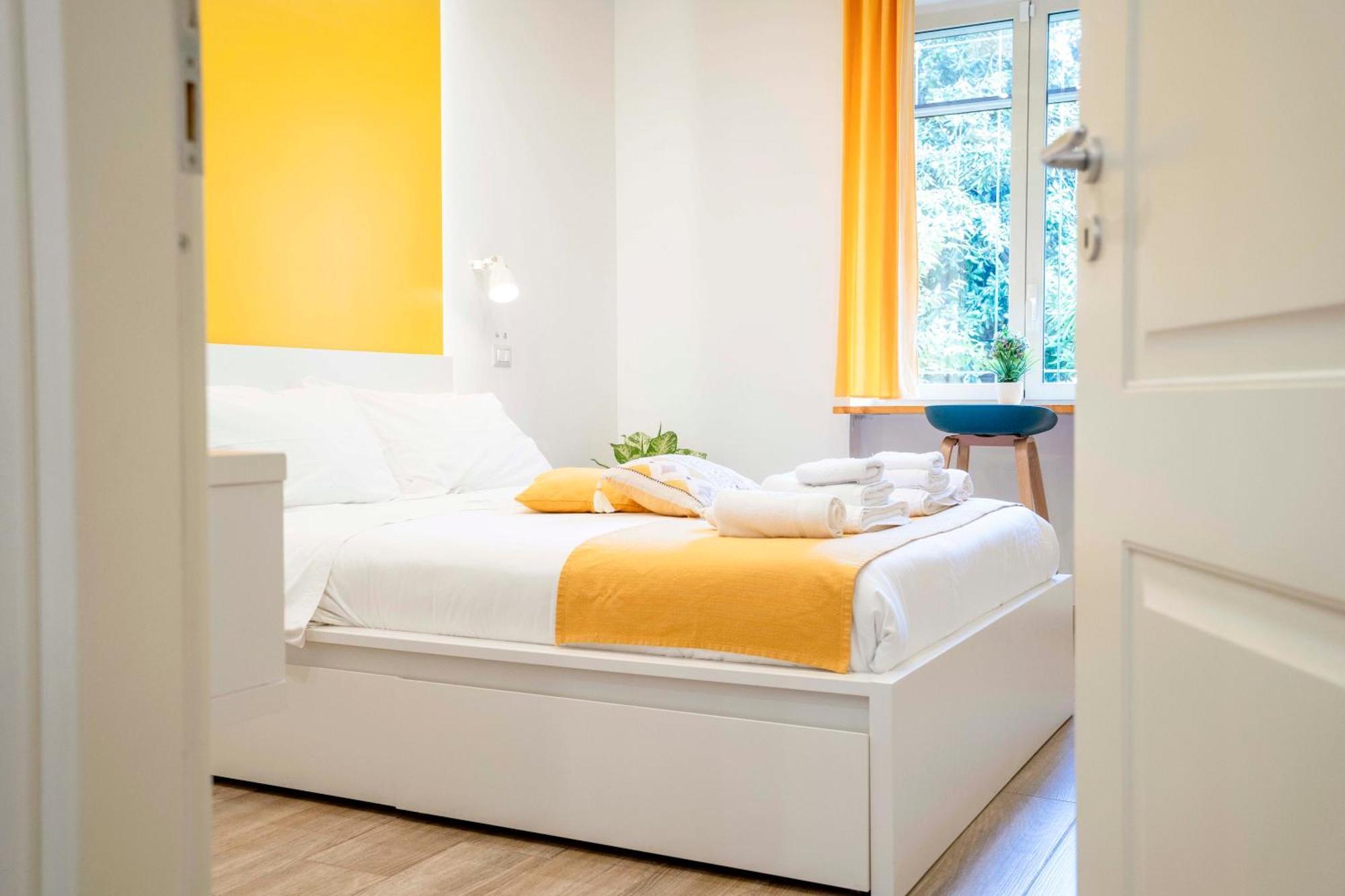 Vacuna Pleasant Rooms Napels Buitenkant foto