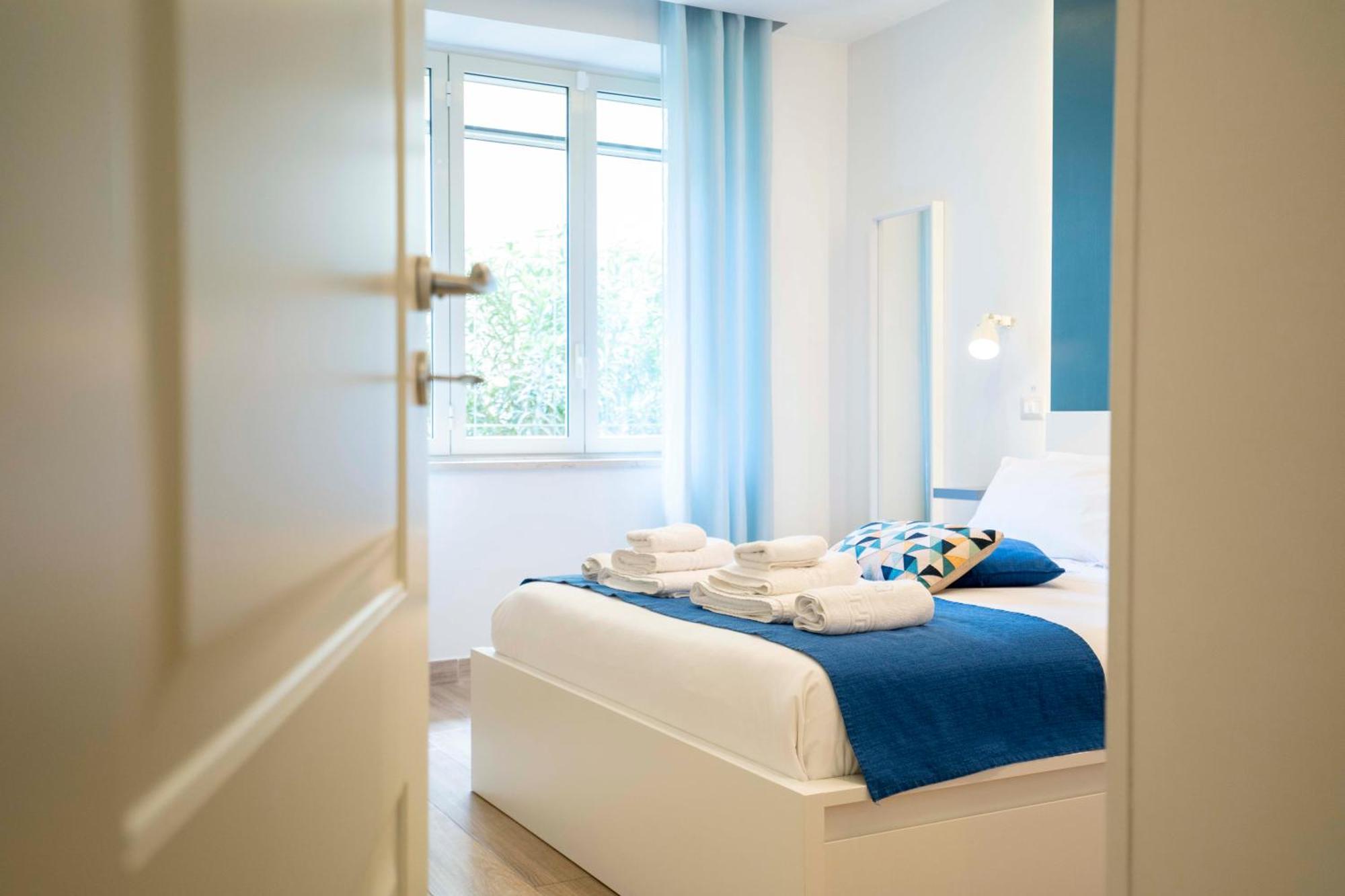 Vacuna Pleasant Rooms Napels Buitenkant foto
